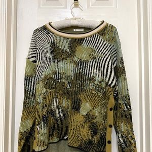 NEW SPANNER Sweater; Beautiful Hi/Lo Design Details;Accent Buttons;Very Soft;Med